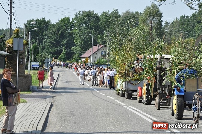 Zdjęcie w galerii na portalu naszraciborz.pl: Jankowice gospodarzem gminnych dożynek Kuźni Raciborskiej - fotorelacja wiadomości z regionu