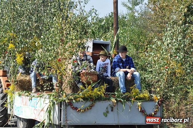Zdjęcie w galerii na portalu naszraciborz.pl: Jankowice gospodarzem gminnych dożynek Kuźni Raciborskiej - fotorelacja wiadomości z regionu