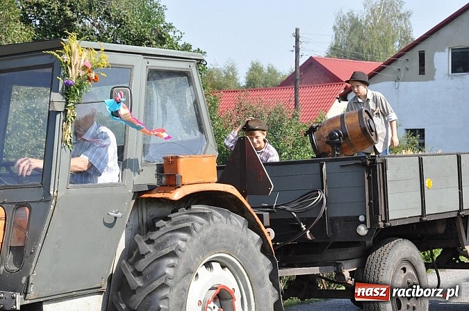 Zdjęcie w galerii na portalu naszraciborz.pl: Jankowice gospodarzem gminnych dożynek Kuźni Raciborskiej - fotorelacja wiadomości z regionu