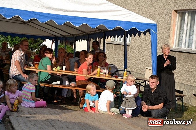 Zdjęcie w galerii na portalu naszraciborz.pl: Czy słońce czy deszcz w Bolesławiu jest Kartoffelfest wiadomości z regionu