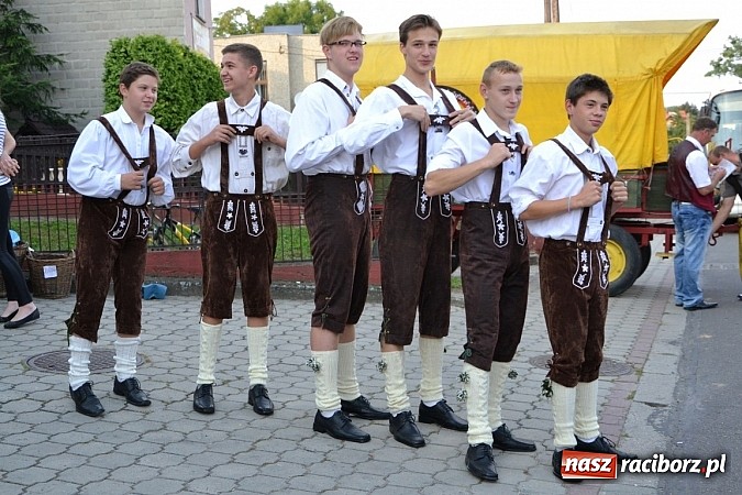 Zdjęcie w galerii na portalu naszraciborz.pl: Czy słońce czy deszcz w Bolesławiu jest Kartoffelfest wiadomości z regionu