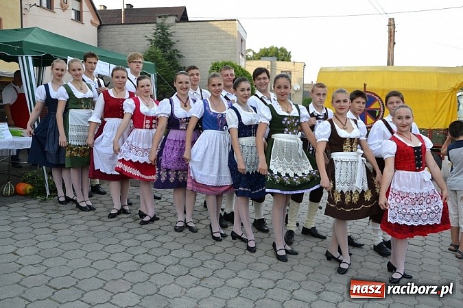 Zdjęcie w galerii na portalu naszraciborz.pl: Czy słońce czy deszcz w Bolesławiu jest Kartoffelfest wiadomości z regionu