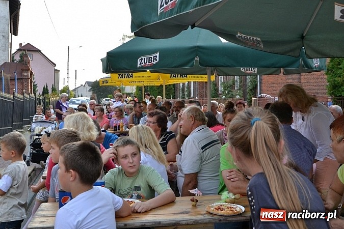 Zdjęcie w galerii na portalu naszraciborz.pl: Czy słońce czy deszcz w Bolesławiu jest Kartoffelfest wiadomości z regionu