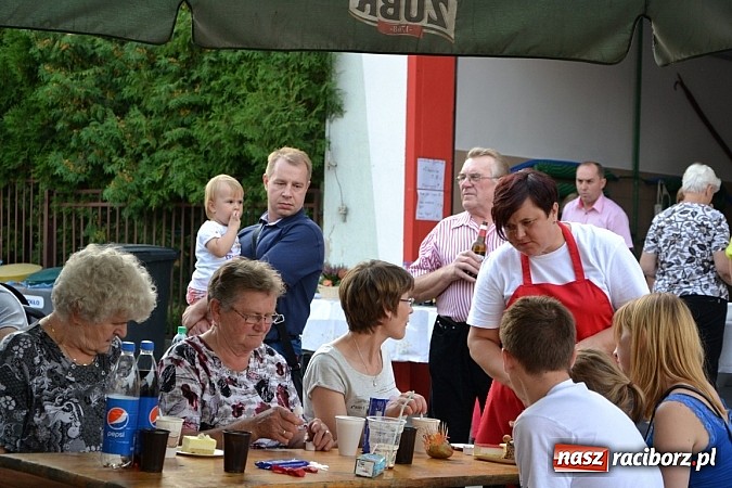 Zdjęcie w galerii na portalu naszraciborz.pl: Czy słońce czy deszcz w Bolesławiu jest Kartoffelfest wiadomości z regionu