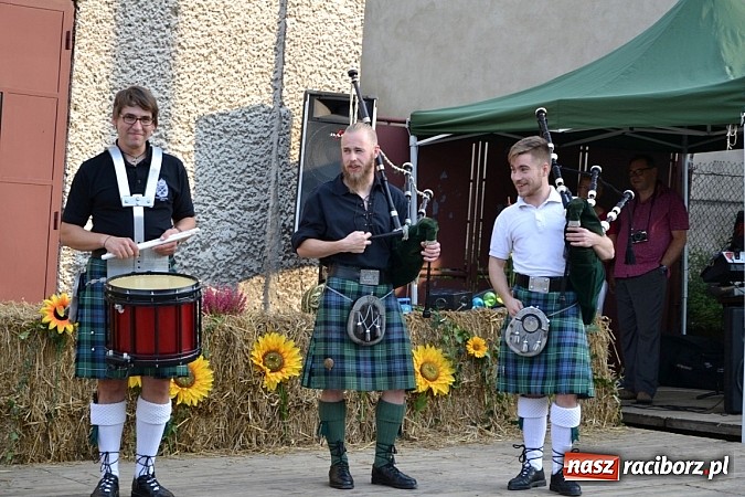 Zdjęcie w galerii na portalu naszraciborz.pl: Czy słońce czy deszcz w Bolesławiu jest Kartoffelfest wiadomości z regionu