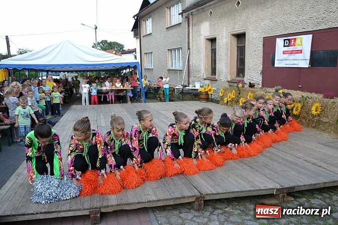 Zdjęcie w galerii na portalu naszraciborz.pl: Czy słońce czy deszcz w Bolesławiu jest Kartoffelfest wiadomości z regionu