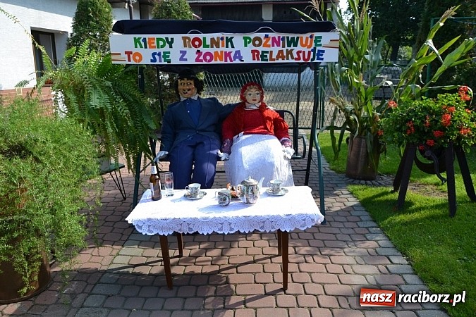 Zdjęcie w galerii na portalu naszraciborz.pl: Tworków pięknie ustrojony na dożynki wiadomości z regionu