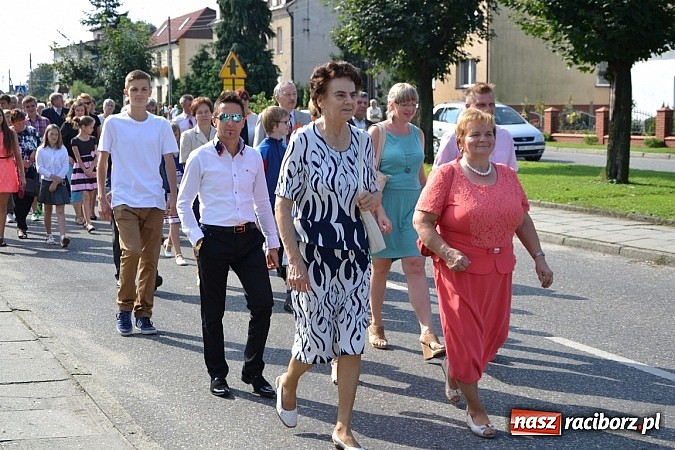 Zdjęcie w galerii na portalu naszraciborz.pl: Tworków pięknie ustrojony na dożynki wiadomości z regionu