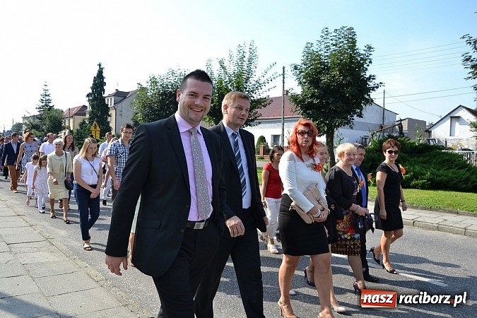 Zdjęcie w galerii na portalu naszraciborz.pl: Tworków pięknie ustrojony na dożynki wiadomości z regionu