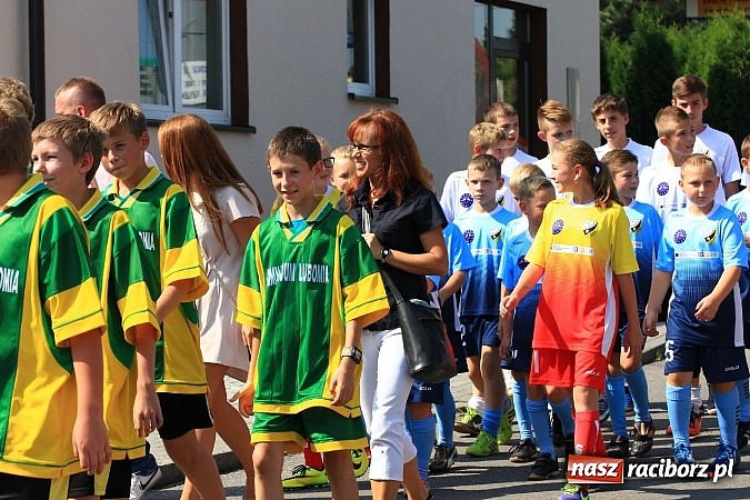 Zdjęcie w galerii na portalu naszraciborz.pl: Potężny korowód dożynkowy w Lubomi! Zobacz jak się bawią nasi sąsiedzi wiadomości z regionu