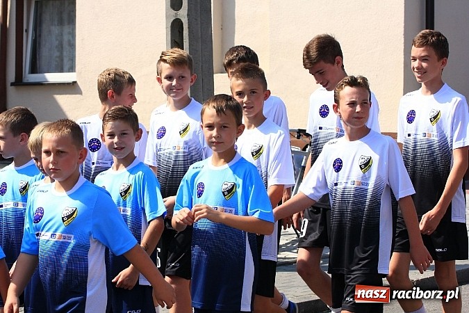 Zdjęcie w galerii na portalu naszraciborz.pl: Potężny korowód dożynkowy w Lubomi! Zobacz jak się bawią nasi sąsiedzi wiadomości z regionu