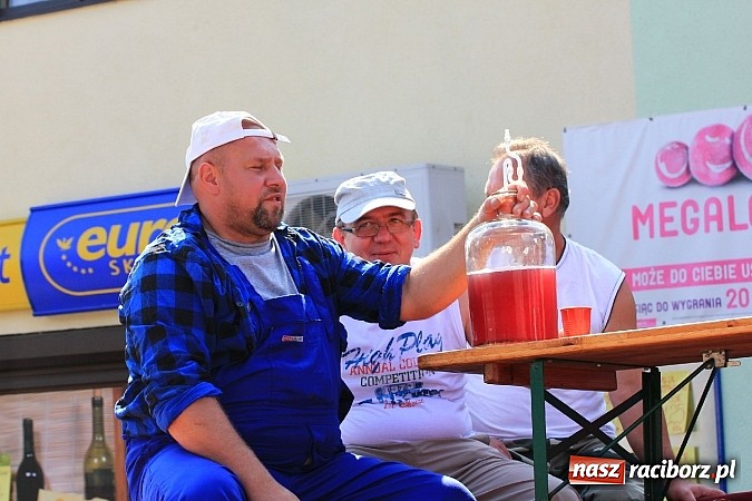 Zdjęcie w galerii na portalu naszraciborz.pl: Potężny korowód dożynkowy w Lubomi! Zobacz jak się bawią nasi sąsiedzi wiadomości z regionu