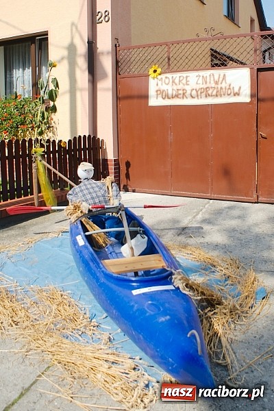 Zdjęcie w galerii na portalu naszraciborz.pl: Boże, z Twoich rąk żyjemy. Dożynki w Cyprzanowie wiadomości z regionu
