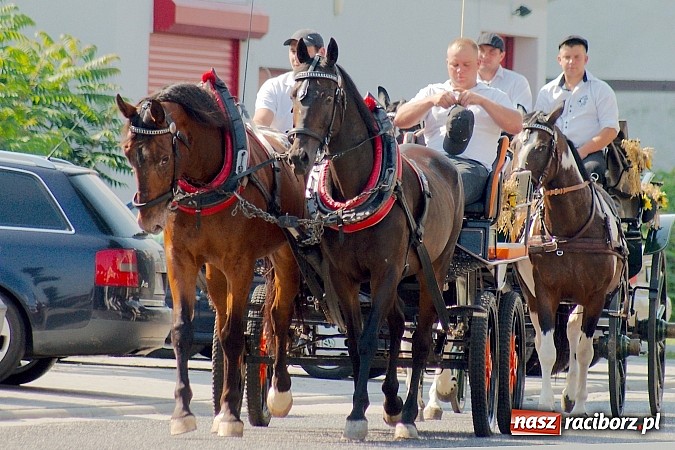 Zdjęcie w galerii na portalu naszraciborz.pl: Boże, z Twoich rąk żyjemy. Dożynki w Cyprzanowie wiadomości z regionu
