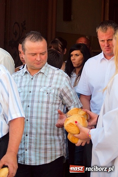 Zdjęcie w galerii na portalu naszraciborz.pl: Boże, z Twoich rąk żyjemy. Dożynki w Cyprzanowie wiadomości z regionu