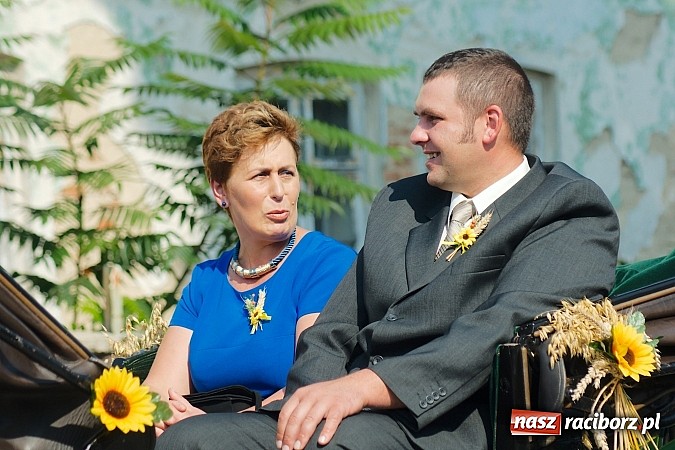 Zdjęcie w galerii na portalu naszraciborz.pl: Boże, z Twoich rąk żyjemy. Dożynki w Cyprzanowie wiadomości z regionu