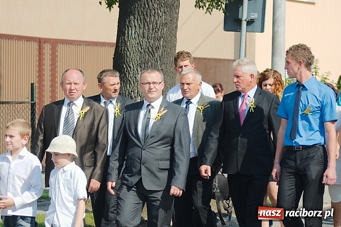 Zdjęcie w galerii na portalu naszraciborz.pl: Boże, z Twoich rąk żyjemy. Dożynki w Cyprzanowie wiadomości z regionu