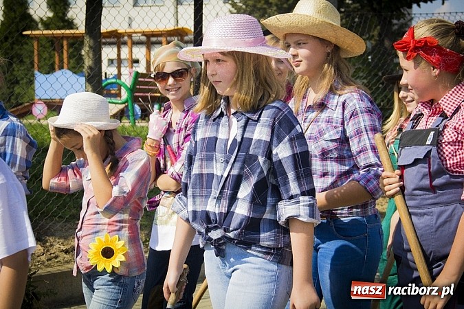 Zdjęcie w galerii na portalu naszraciborz.pl: W Borucinie gmina Krzanowice podziękowała za plony wiadomości z regionu