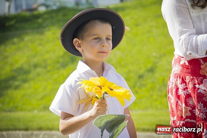 Zdjęcie w galerii na portalu naszraciborz.pl: W Borucinie gmina Krzanowice podziękowała za plony wiadomości z regionu