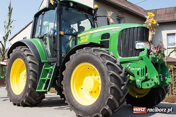 Zdjęcie w galerii na portalu naszraciborz.pl: Trudne żniwa, piękne dożynki. Gmina Rudnik świętowała w Gamowie wiadomości z regionu