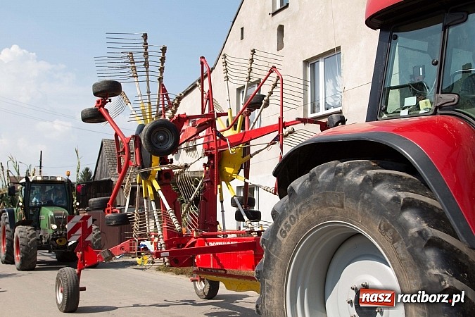 Zdjęcie w galerii na portalu naszraciborz.pl: Trudne żniwa, piękne dożynki. Gmina Rudnik świętowała w Gamowie wiadomości z regionu