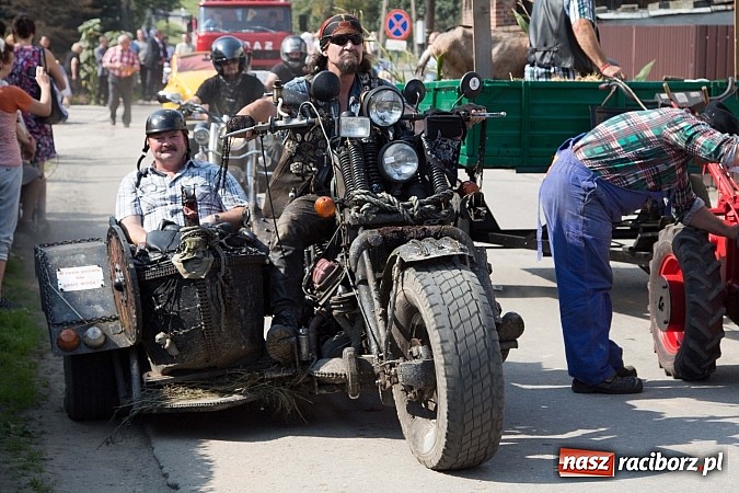 Zdjęcie w galerii na portalu naszraciborz.pl: Trudne żniwa, piękne dożynki. Gmina Rudnik świętowała w Gamowie wiadomości z regionu