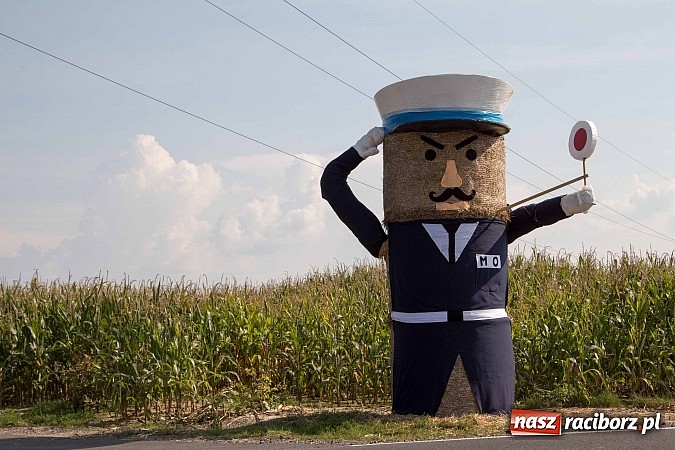 Zdjęcie w galerii na portalu naszraciborz.pl: Trudne żniwa, piękne dożynki. Gmina Rudnik świętowała w Gamowie wiadomości z regionu