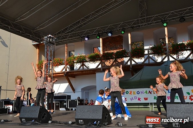 Zdjęcie w galerii na portalu naszraciborz.pl: Niedzielne popołudnie na raciborskim zamku wiadomości z regionu