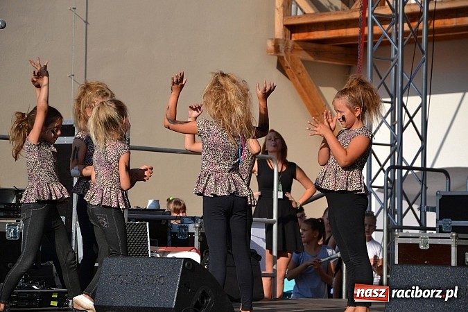 Zdjęcie w galerii na portalu naszraciborz.pl: Niedzielne popołudnie na raciborskim zamku wiadomości z regionu