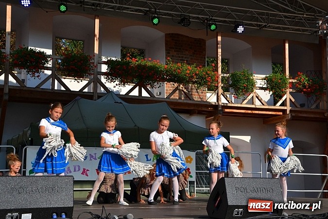 Zdjęcie w galerii na portalu naszraciborz.pl: Niedzielne popołudnie na raciborskim zamku wiadomości z regionu