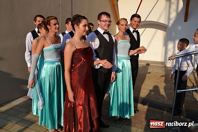 Zdjęcie w galerii na portalu naszraciborz.pl: Niedzielne popołudnie na raciborskim zamku wiadomości z regionu