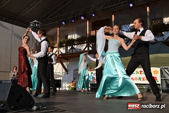 Zdjęcie w galerii na portalu naszraciborz.pl: Niedzielne popołudnie na raciborskim zamku wiadomości z regionu