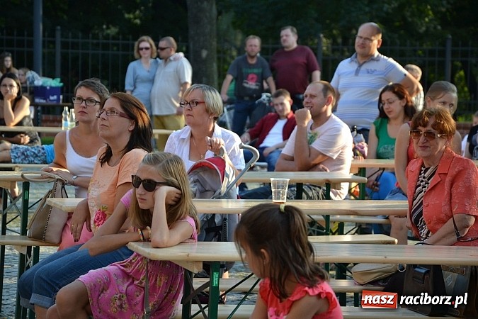 Zdjęcie w galerii na portalu naszraciborz.pl: Niedzielne popołudnie na raciborskim zamku wiadomości z regionu