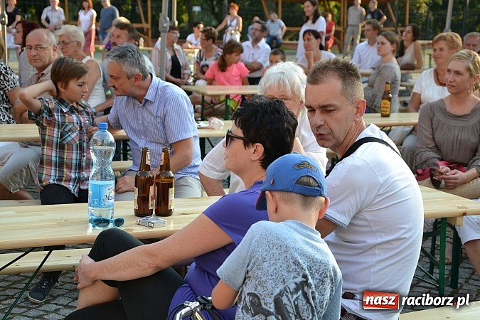 Zdjęcie w galerii na portalu naszraciborz.pl: Niedzielne popołudnie na raciborskim zamku wiadomości z regionu