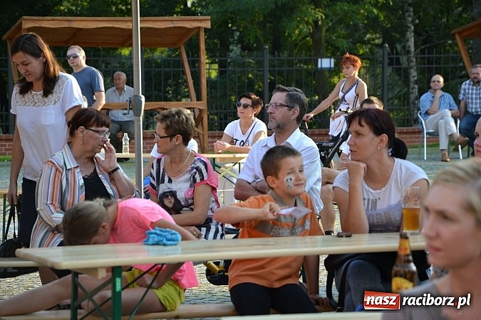 Zdjęcie w galerii na portalu naszraciborz.pl: Niedzielne popołudnie na raciborskim zamku wiadomości z regionu