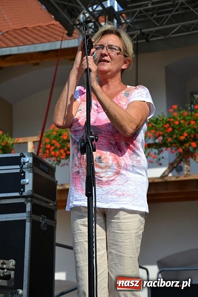 Zdjęcie w galerii na portalu naszraciborz.pl: Niedzielne popołudnie na raciborskim zamku wiadomości z regionu