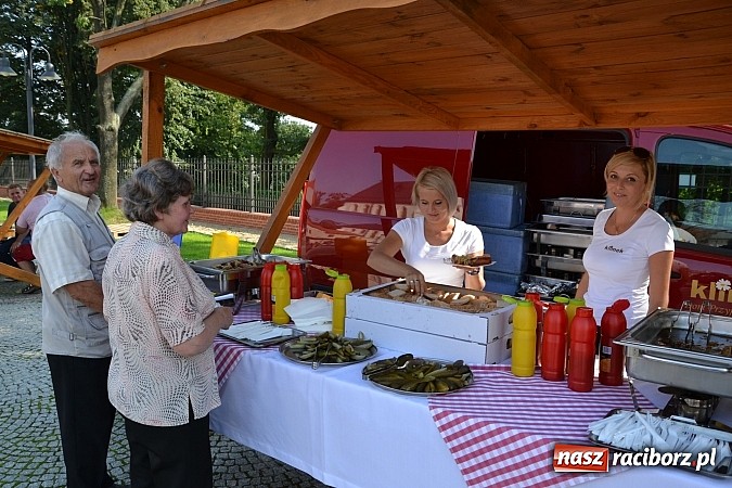 Zdjęcie w galerii na portalu naszraciborz.pl: Niedzielne popołudnie na raciborskim zamku wiadomości z regionu