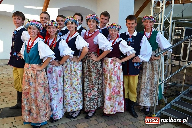 Zdjęcie w galerii na portalu naszraciborz.pl: Niedzielne popołudnie na raciborskim zamku wiadomości z regionu