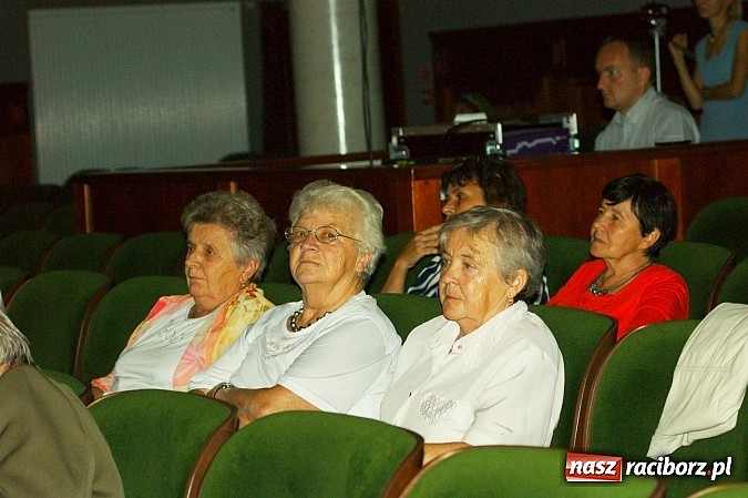 Zdjęcie w galerii na portalu naszraciborz.pl: Muzyka klasyczna w RCK na 20-lecie pomnika Josepha von Eichendorffa wiadomości z regionu