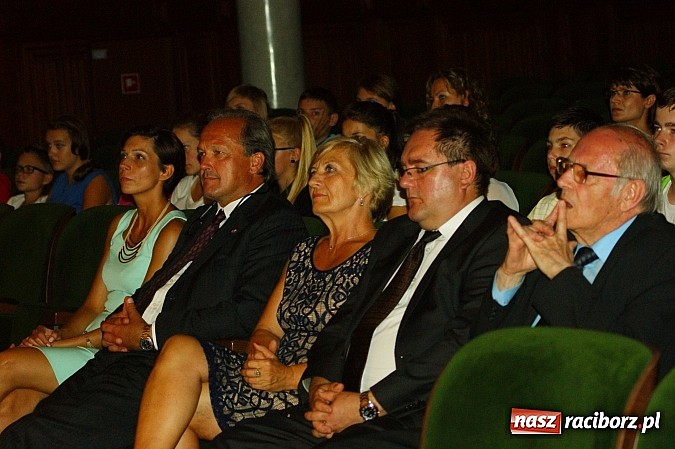 Zdjęcie w galerii na portalu naszraciborz.pl: Muzyka klasyczna w RCK na 20-lecie pomnika Josepha von Eichendorffa wiadomości z regionu