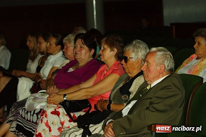 Zdjęcie w galerii na portalu naszraciborz.pl: Muzyka klasyczna w RCK na 20-lecie pomnika Josepha von Eichendorffa wiadomości z regionu