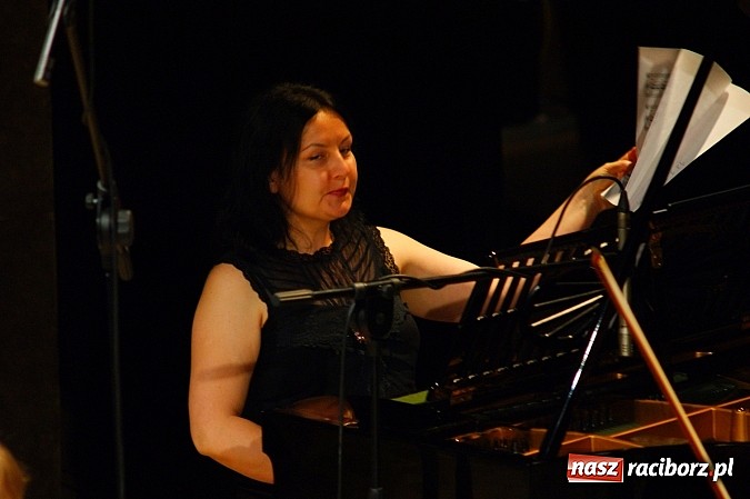 Zdjęcie w galerii na portalu naszraciborz.pl: Muzyka klasyczna w RCK na 20-lecie pomnika Josepha von Eichendorffa wiadomości z regionu