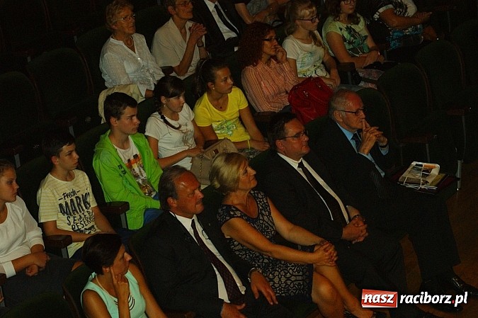 Zdjęcie w galerii na portalu naszraciborz.pl: Muzyka klasyczna w RCK na 20-lecie pomnika Josepha von Eichendorffa wiadomości z regionu