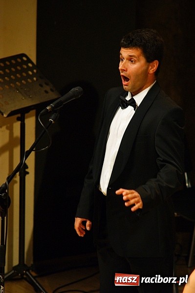 Zdjęcie w galerii na portalu naszraciborz.pl: Muzyka klasyczna w RCK na 20-lecie pomnika Josepha von Eichendorffa wiadomości z regionu