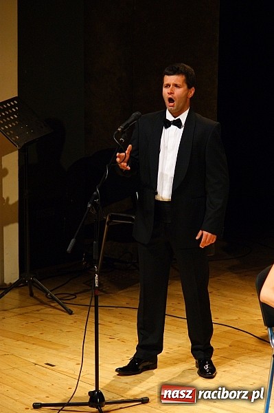 Zdjęcie w galerii na portalu naszraciborz.pl: Muzyka klasyczna w RCK na 20-lecie pomnika Josepha von Eichendorffa wiadomości z regionu