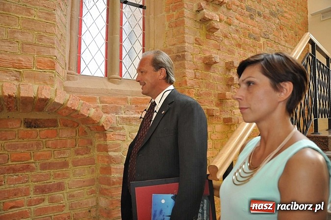 Zdjęcie w galerii na portalu naszraciborz.pl: Książę raciborski odwiedził zamek wiadomości z regionu