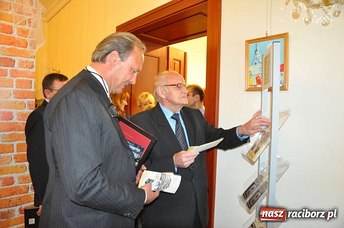 Zdjęcie w galerii na portalu naszraciborz.pl: Książę raciborski odwiedził zamek wiadomości z regionu