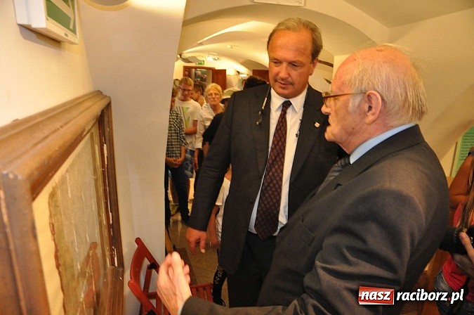 Zdjęcie w galerii na portalu naszraciborz.pl: Książę raciborski odwiedził zamek wiadomości z regionu