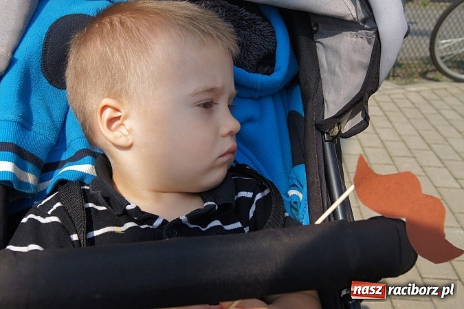 Zdjęcie w galerii na portalu naszraciborz.pl: Z wąsami Skrzetuskiego na Narodowym Czytaniu w Nędzy wiadomości z regionu