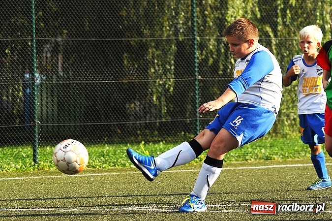 Zdjęcie w galerii na portalu naszraciborz.pl: Trzy gole Unii w meczu z Krzyżanowicami wiadomości z regionu